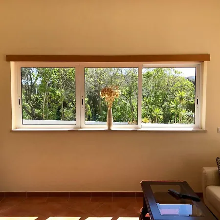 Βίλα Lovely Burgau Just 3 Mins Walk From *