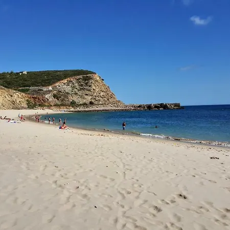 Lovely Burgau Just 3 Mins Walk From