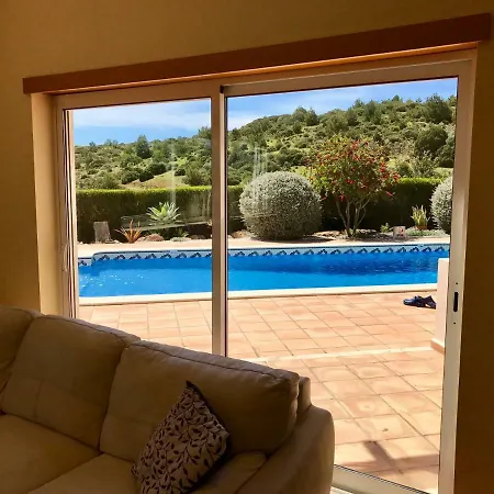 Lovely Burgau Just 3 Mins Walk From Villa Budens
